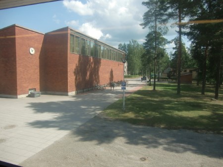 Kuvassa Pohjoispuiston koulu