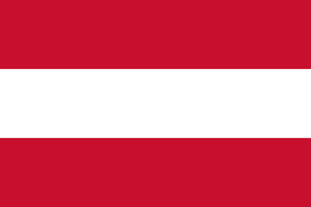 Kuvassa on Itävallan lippu. Vaakaraidat punainen, valkoinen, punainen.