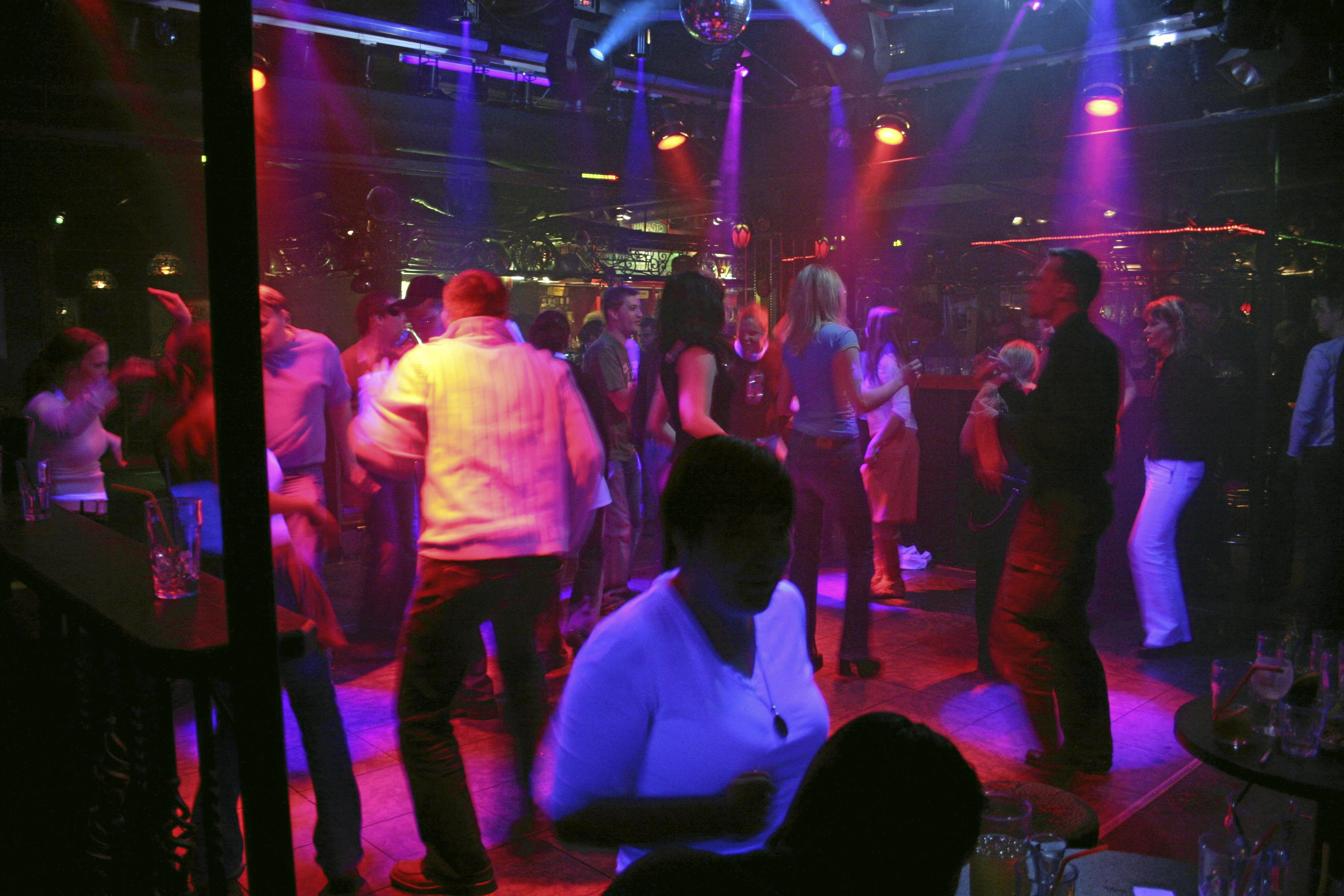 Upstairs Club, 9.4.2005. Kuva Sami Puola.jpg