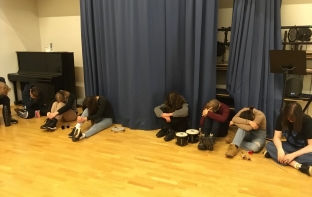 musiikin työpajatyöskentelyä