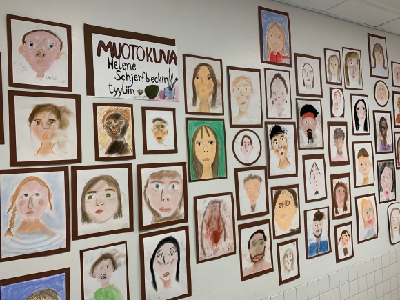 Helene Schjerfbeckin tyyliin tehtyjä muotokuvia