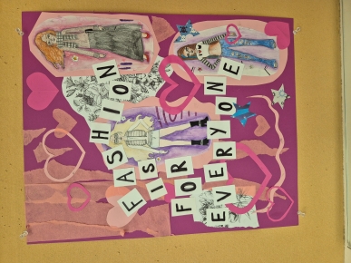 asukokonaisuuksia julisteena ja teksti fashion is for everyone