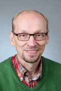 Kuvassa valtuutettu Olli Savela