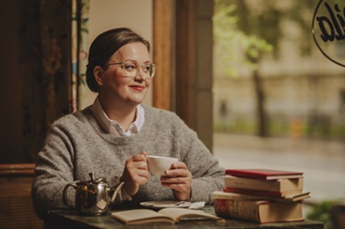 Kuvassa on Anna-Riikka Carlson.