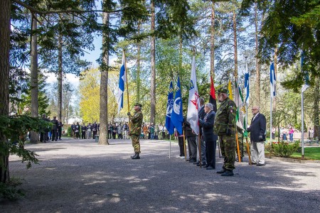 Kuva lipun nostosta