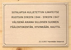 Hyvinkään Sotaorvot ry:n lahjoittama muistolaatta