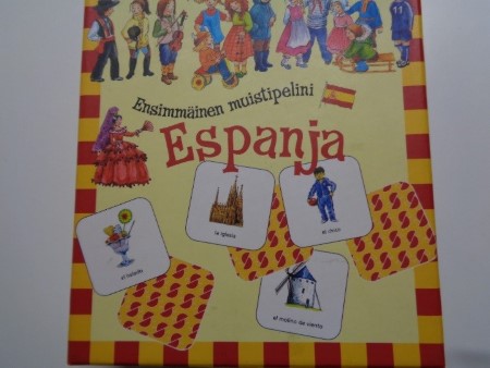 Kuvassa kirja, jossa lukee Espanja