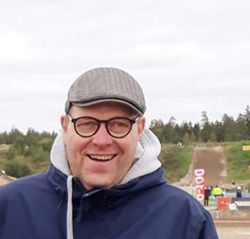 Kuvassa Simo Varjonen